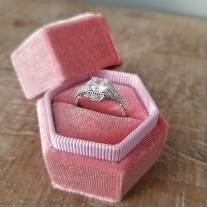 Art Deco Vintage White Sapphire Ring